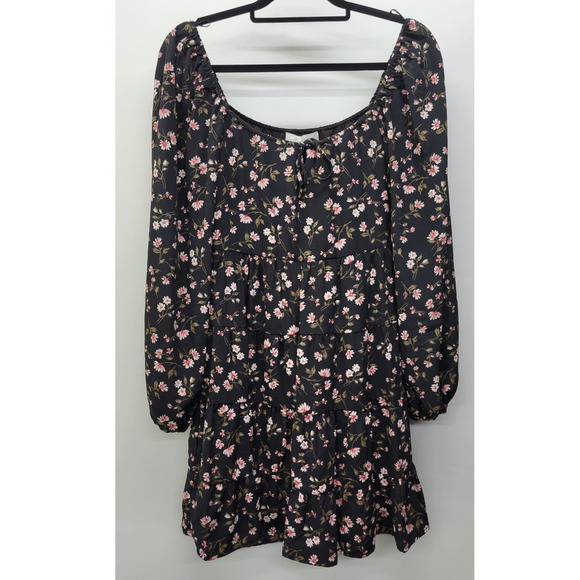 Wayf Dresses & Skirts - WAYF  Floral Ballon Sleeve Tiered Babydoll Dress